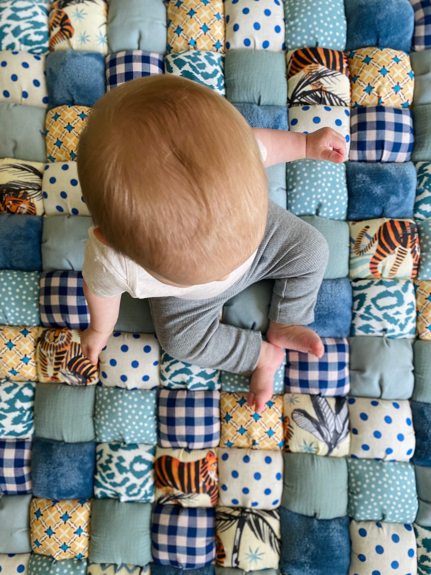Playmat Island tiger
