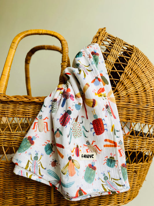 Bugs Muslin Swaddle