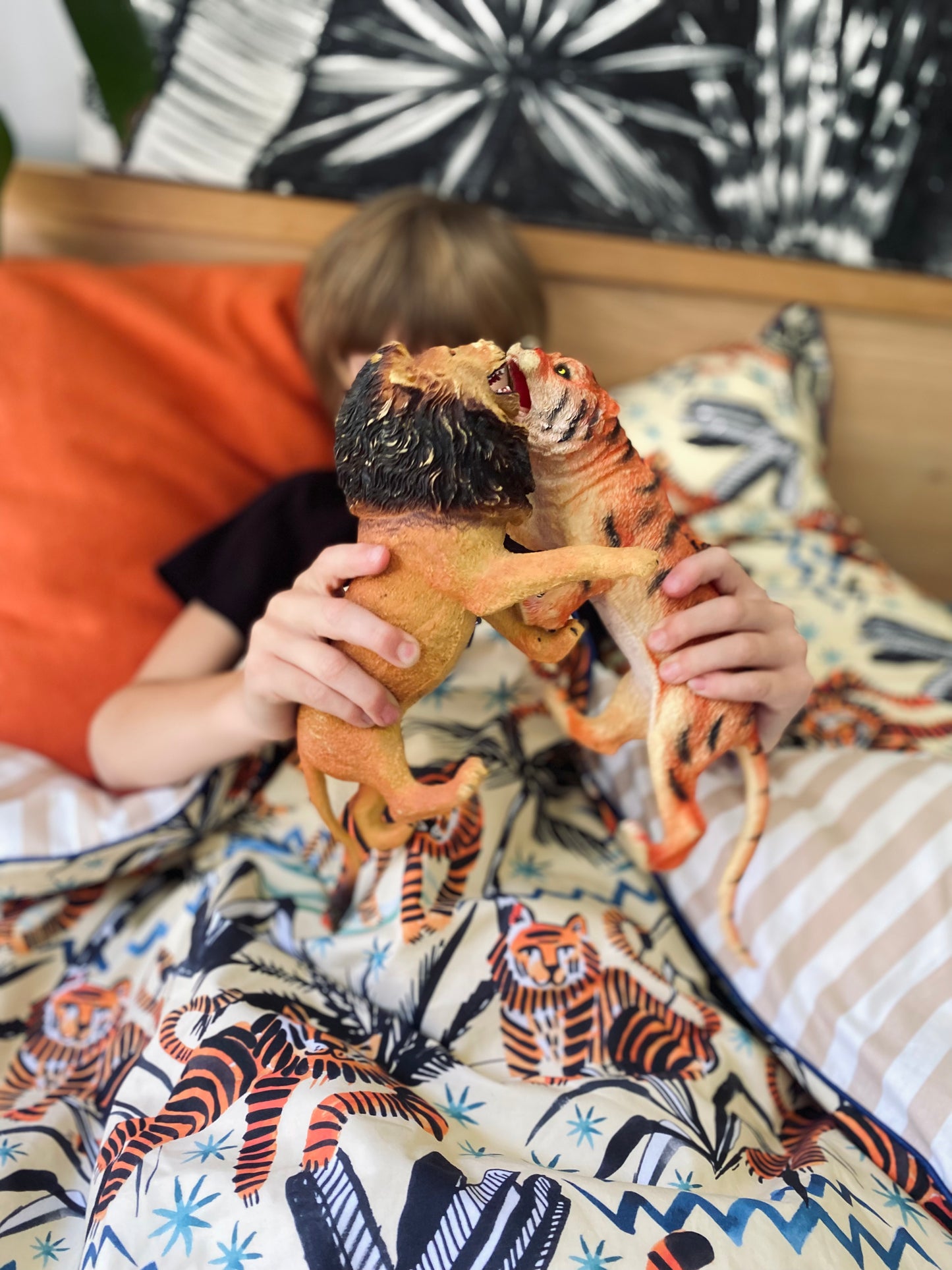 Island Style Tiger Bedding Set