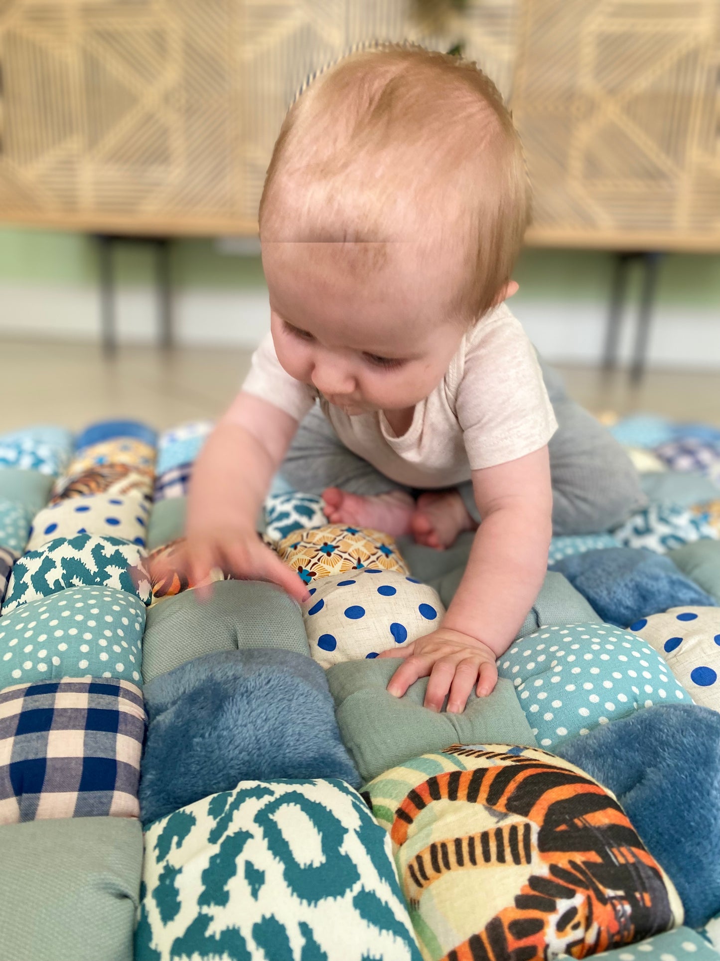 Playmat Island tiger