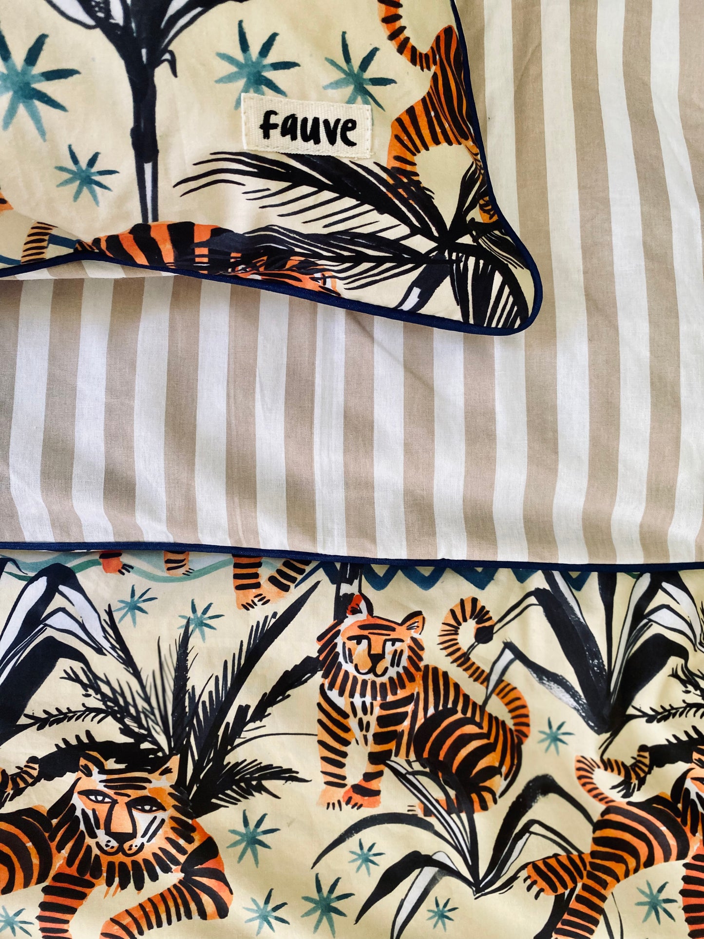 Island Style Tiger Bedding Set